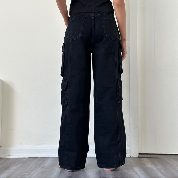 Pretty little thing black cargo pants - Picture 3 of 4
